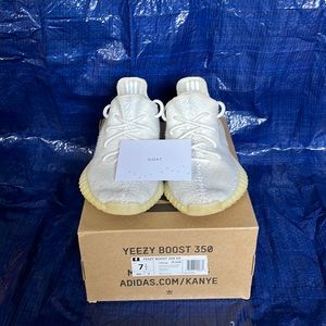 Yeezy 350 v2 cream